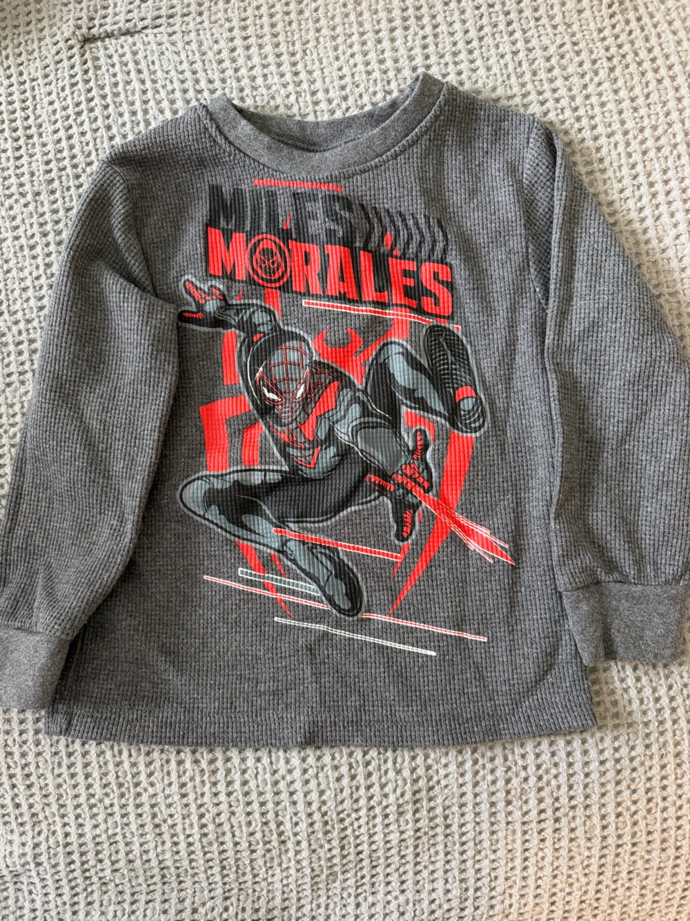Marvel 5T grey thermal long sleeve shirt, worn once!